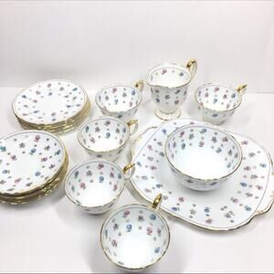 STAFFORDSHIRE Tea Set Bone China Fine Ditsy Floral 20 piece set LIKE NEW